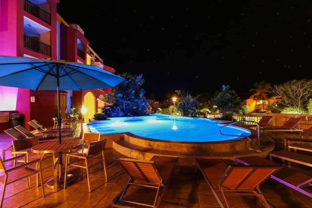 The Plaza Suites Умакао Экстерьер фото