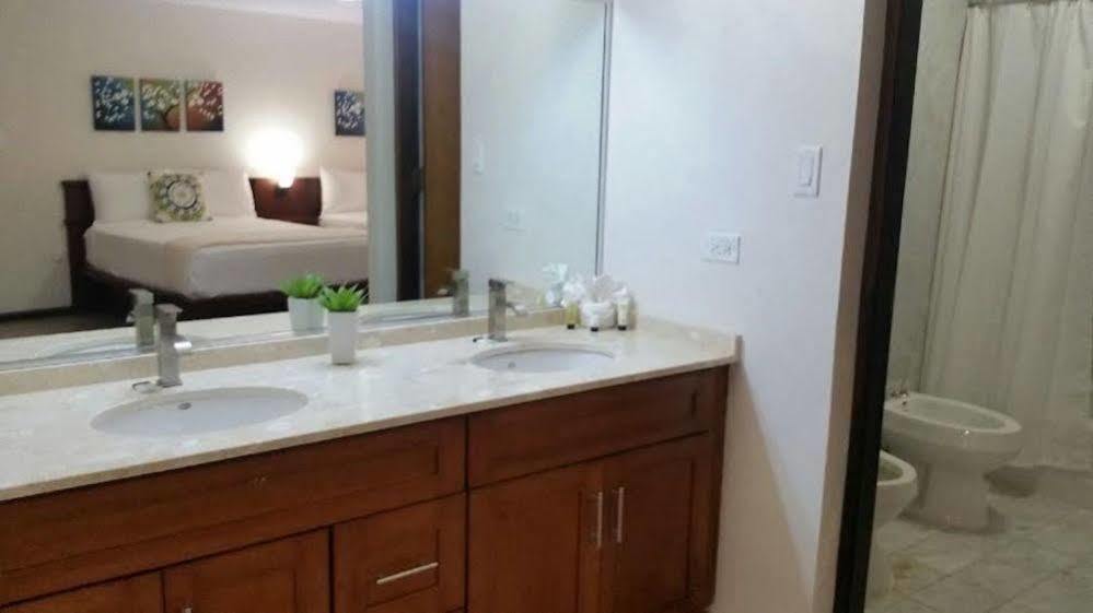 The Plaza Suites Умакао Экстерьер фото